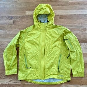 LL Bean Women’s Lightweight Waterproof Windbreaker Rain Jacket
